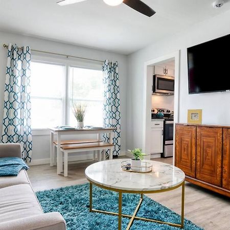 2Br 1Ba Duplex House King Beds Great For Small Groups Close To All Uptown Charlotte Attractions 外观 照片