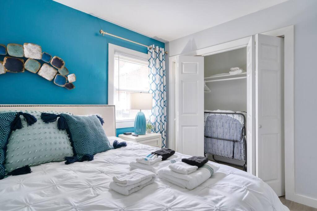 2Br 1Ba Duplex House King Beds Great For Small Groups Close To All Uptown Charlotte Attractions 外观 照片